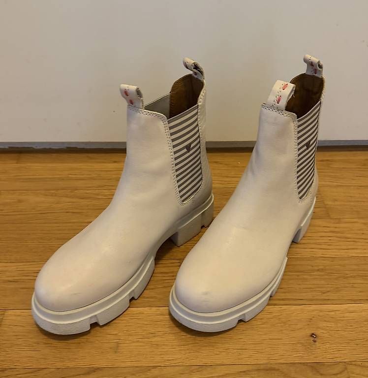 Scarpe da donna: Leder Stiefeletten Gr. 38 - CRICKIT - Einmal getragen – Nuovo (secondo la descrizione) da Adliswil venduto da casey23