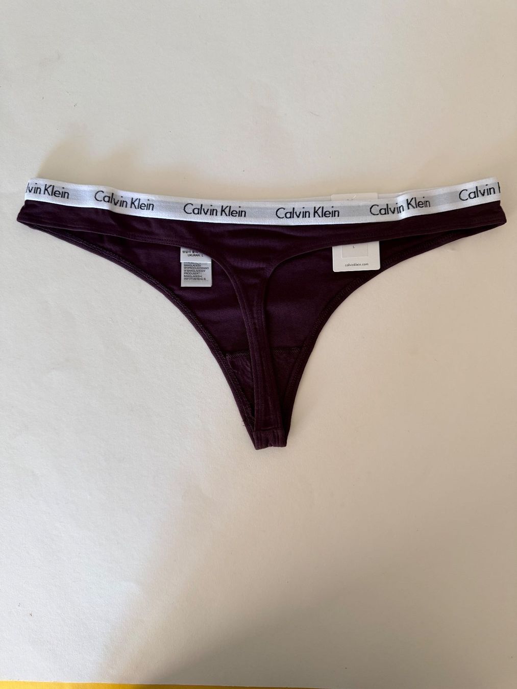 Calvin Klein Sonstige Unterwäsche: CALVIN KLEIN, String, Grösse L, Farbe Dunkelrot – Neu und originalverpackt aus Rudolfstetten von gst_g7xl 1