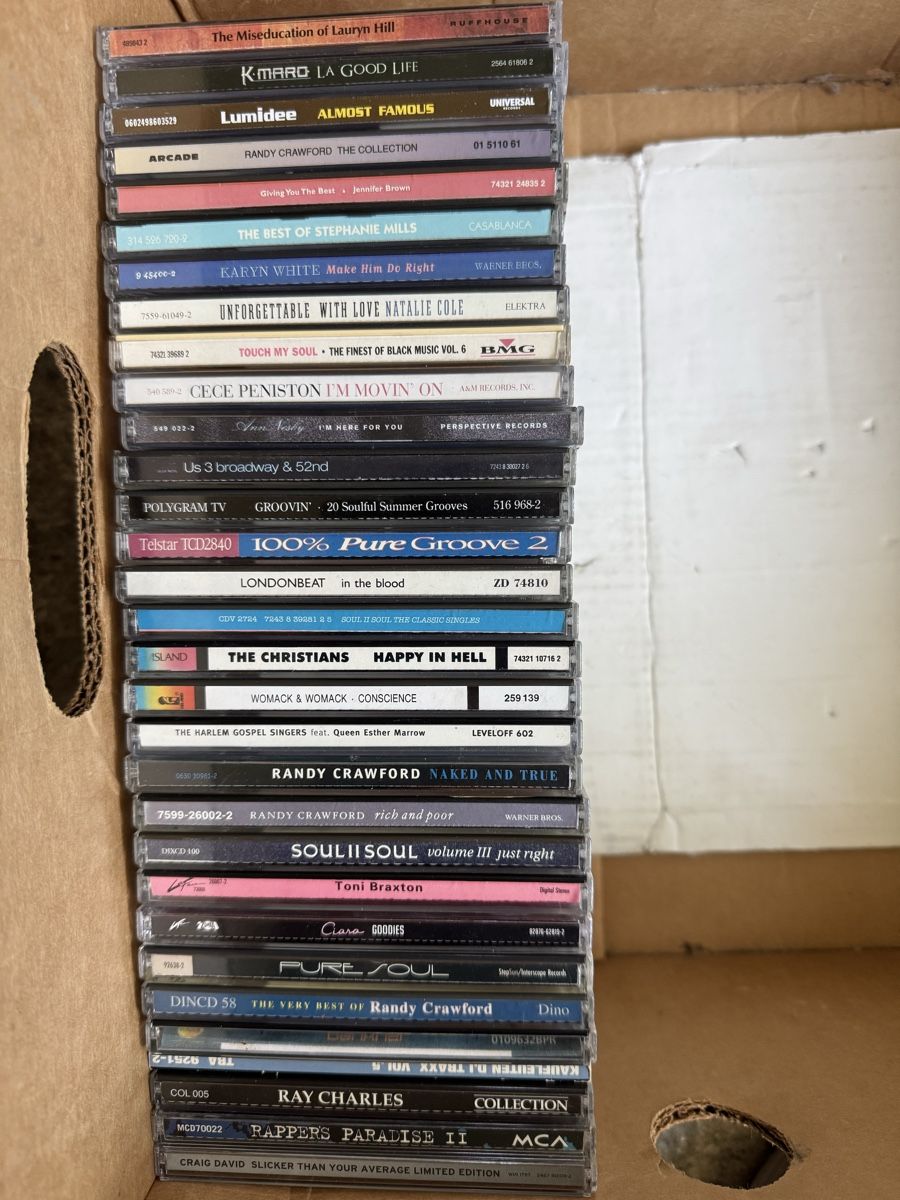 CDs: CDs R&B – Gebraucht aus kriens von samoht6481733