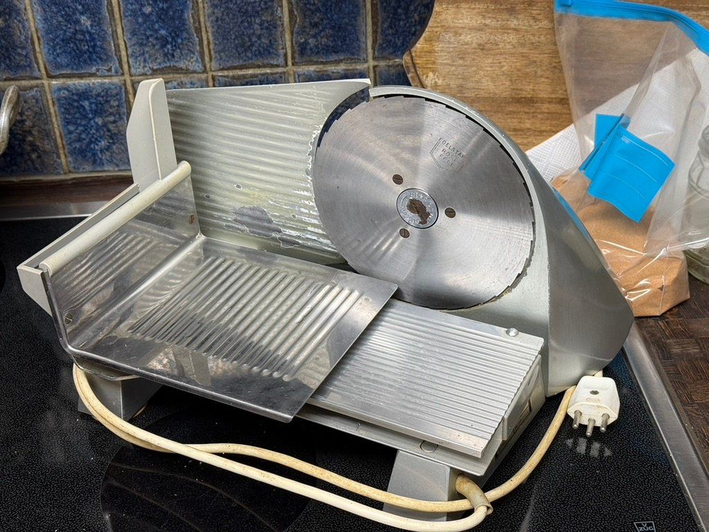 Turmix Elettrodomestici da cucina: Turmix Allesschneider Maschine. – Usato da Agriswil venduto da Windcheetah 1