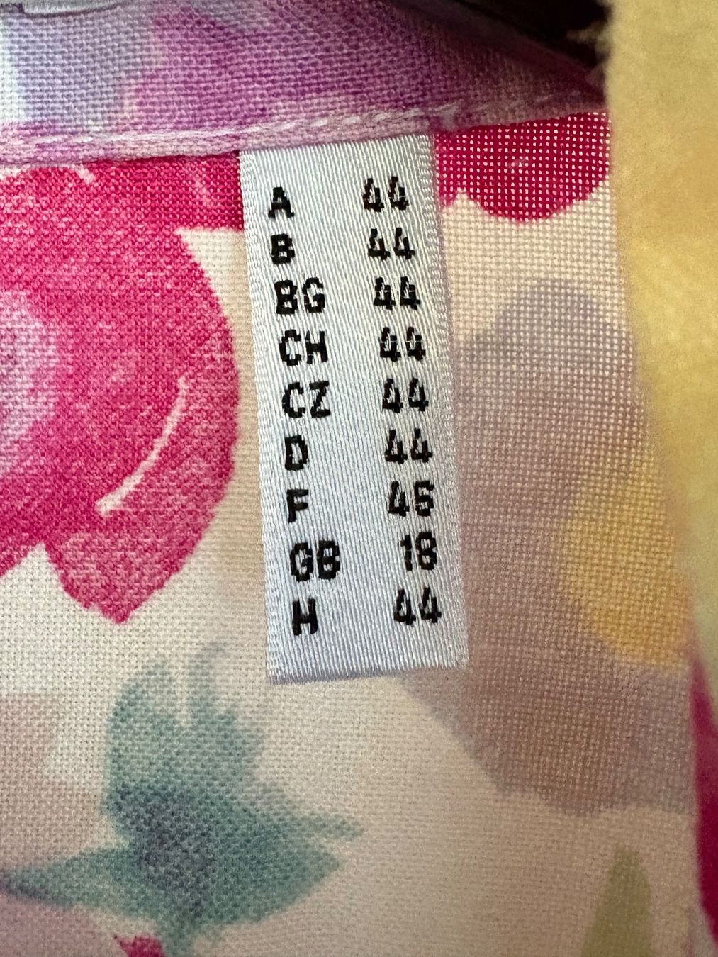 Blusen: Wunderschöne Longbluse Leinen Gr 44 – Gebraucht aus Uster von pri_6r68 3