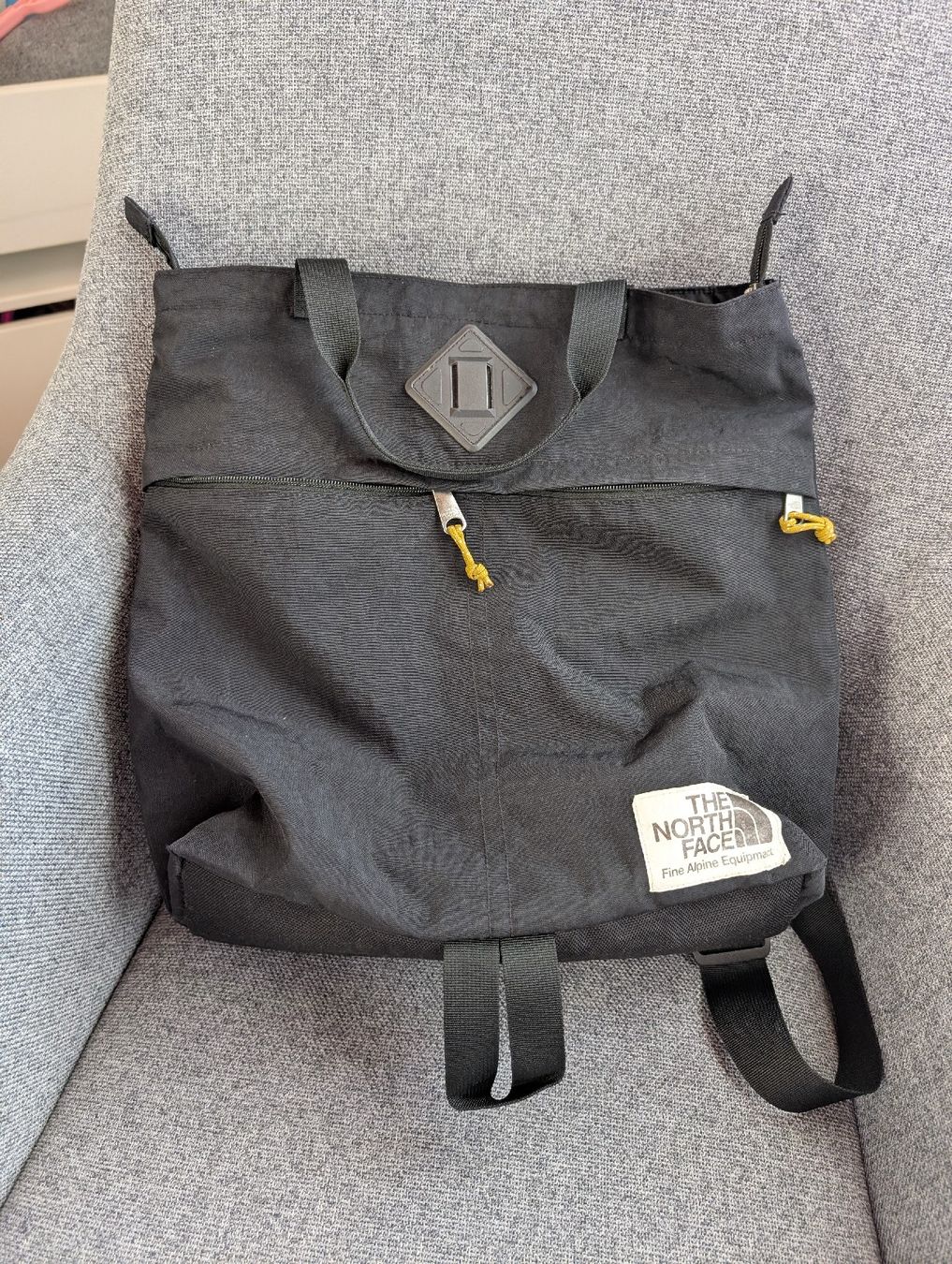 North Face Zaini: The North Face Rucksack schwarz gebraucht – Usato da Büren an der Aare venduto da Les.bieri