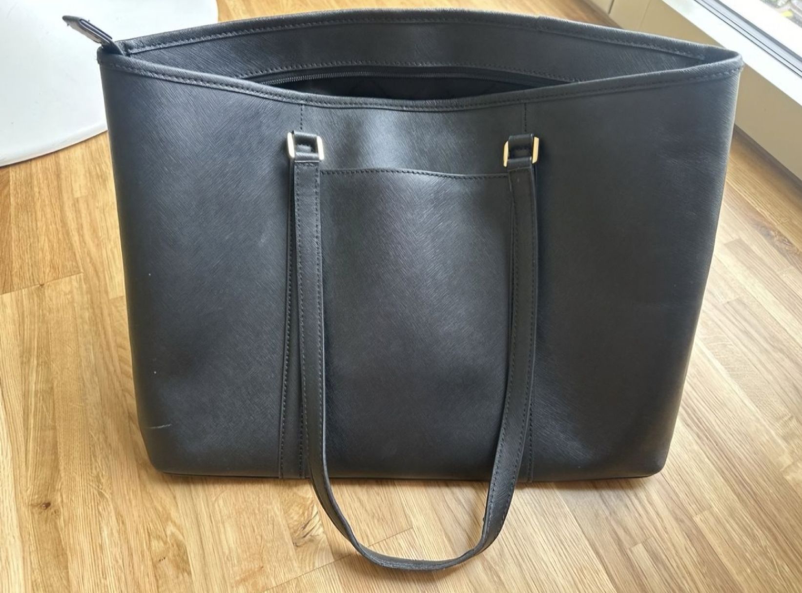 Michael Kors Taschen für Damen: Michael Kors Handbag Black Shopper Used Condition – Gebraucht aus Zürich von oli_p8cc 2