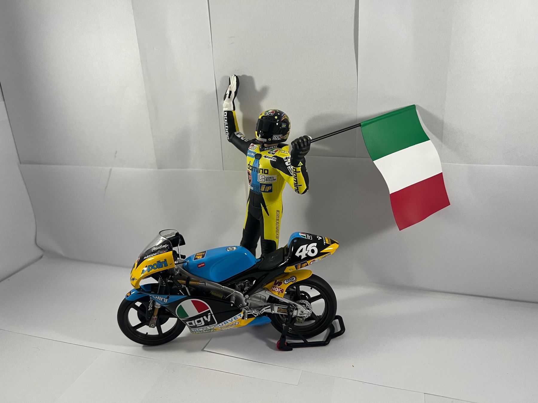 Minichamps Kit di modellismo & Modellini statici: Valentino Rossi Lot 17 – Usato da Sergey venduto da Mascotte00 2