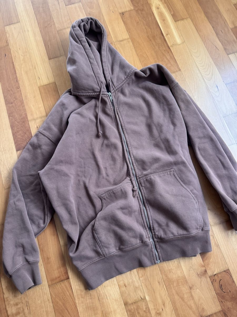 Brandy Melville Maglioni & Felpe: Brandy Melville Zip up hoodie – Nuovo (secondo la descrizione) da Baden venduto da psc_tbw2