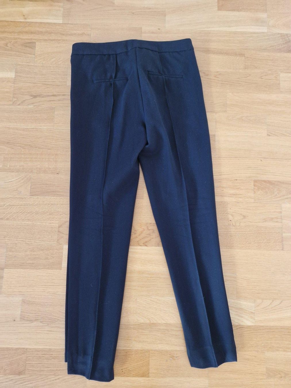 Avant Premiere Pantaloni: Avant Premiere Elegante schwarze Stoffhose Gr. M – Usato da Buchs Sg venduto da Valedi 1