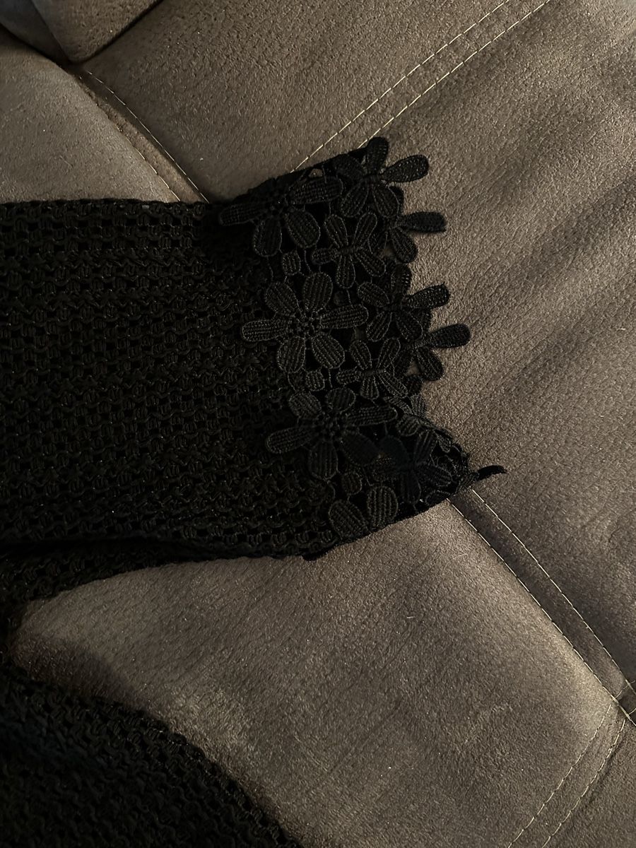 Giacche: Schwarze Spitzen-Strickjacke Gr. S – Usato da Siebnen venduto da luana_cataleya 3