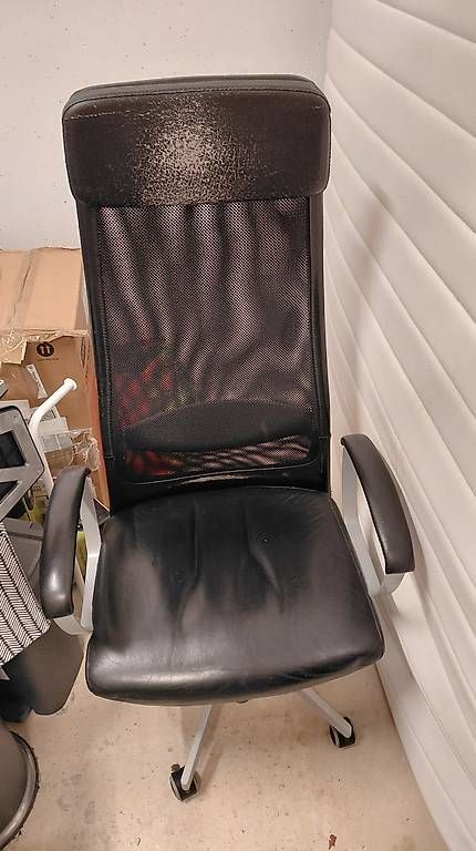 Chaises: Chaise de bureau Ikea – D'occasion à Chavannes-Renens par frotaur