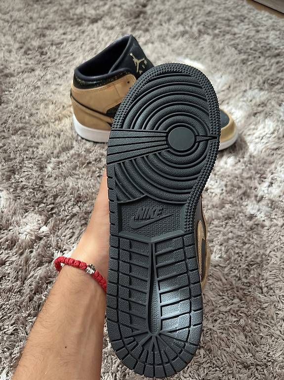 Scarpe da uomo: Air Jordan 1 Gold – Usato da Herisau venduto da ogkosta 3