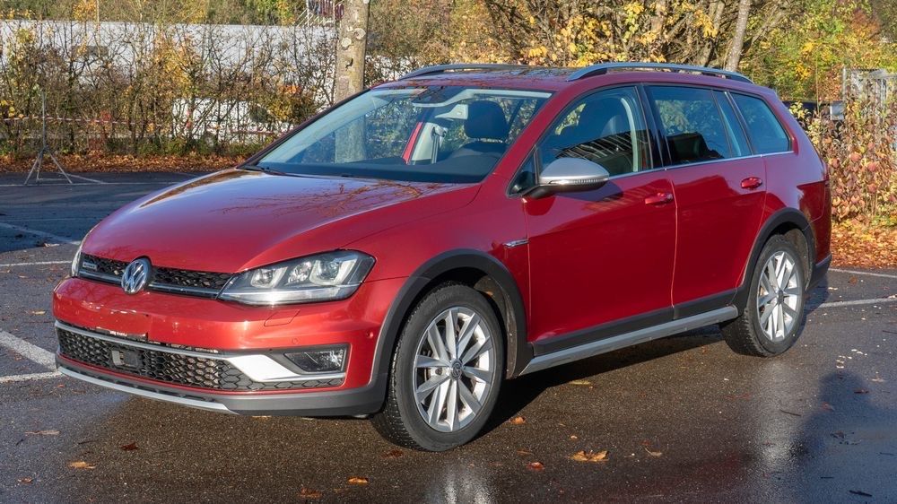 VW Automobili: VW Golf Alltrack 4motion – Usato da Frutigen venduto da LagzdinsM