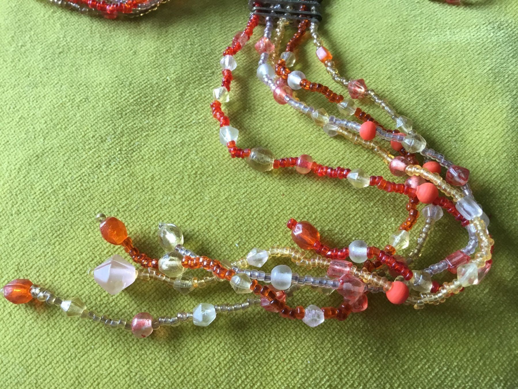 Ketten: Collier petites perles oranges/jaunes – Neu und originalverpackt aus Le Landeron von nic_8hd5 2