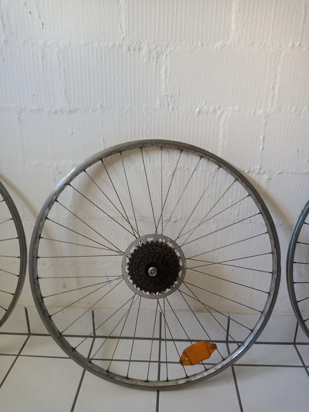 Pneumatici & Ruote complete: Fahrräder - Laufräder 4 Stück – Usato da Dübendorf venduto da ric_8gx9