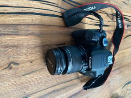 Canon EOS 650D inkl Zubehör - mit nur 565 Auslösungen!