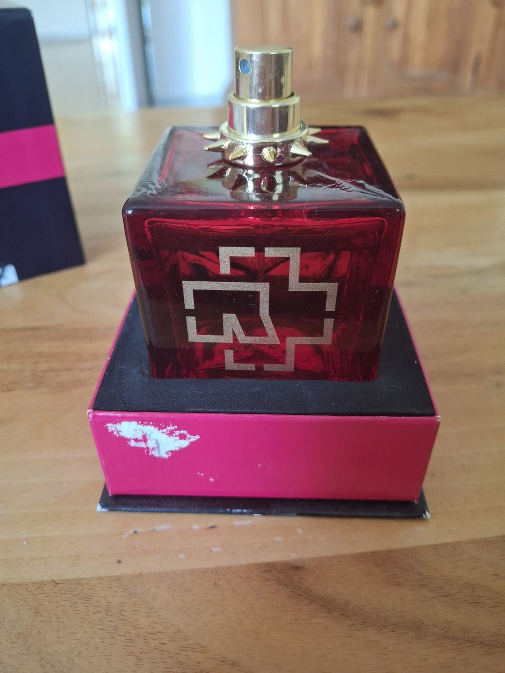 Profumi & Eau de Toilette: Rammstein parfum "Rosenrot" Gebraucht! – Usato da Alpnach Dorf venduto da dek_s78g 5