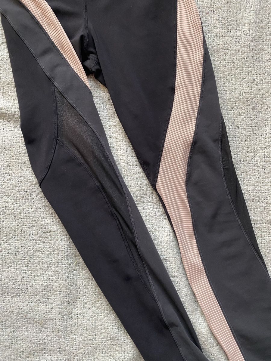 H&M Leggings: Legging H&m avec mesh taille S comme neuf – Nuovo (secondo la descrizione) da Rubigen venduto da cam_drb7 1