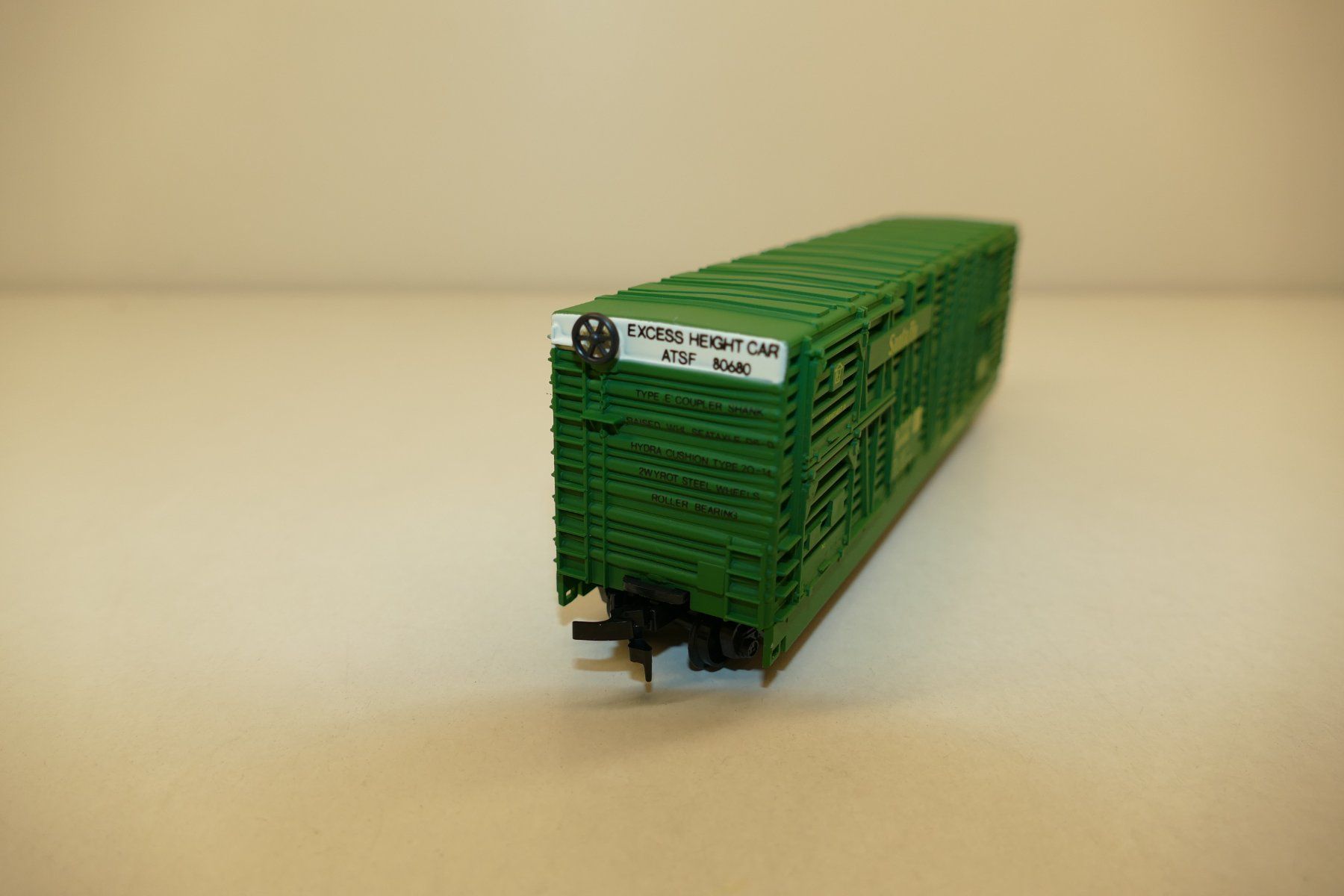 IHC Modellini di ferrovie: IHC H0: US Car Santa Fe – Nuovo e nell'imballaggio originale da Niederhasli venduto da rail-duerst 2