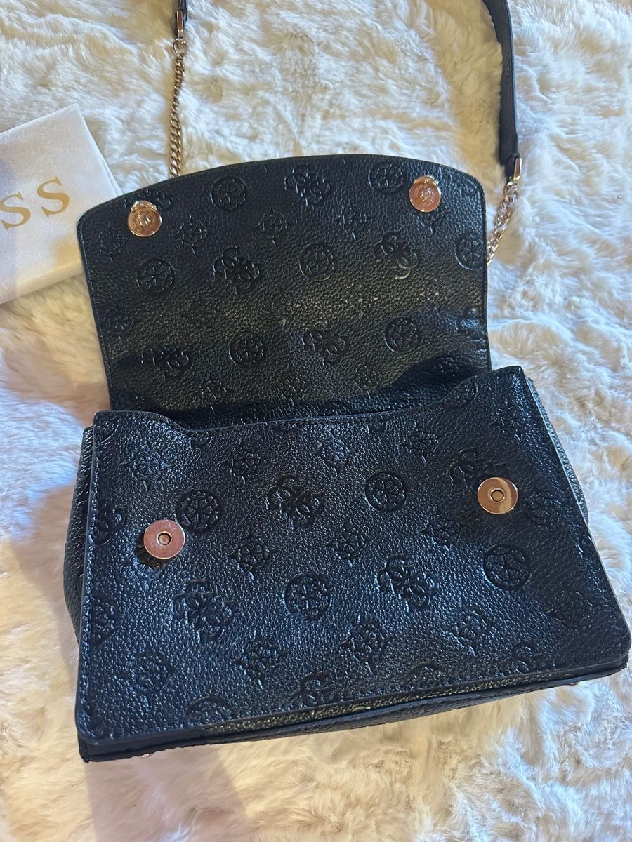 Guess Sacs femmes: Guess Handtasche  – D'occasion à Bülach par de._.saem 5