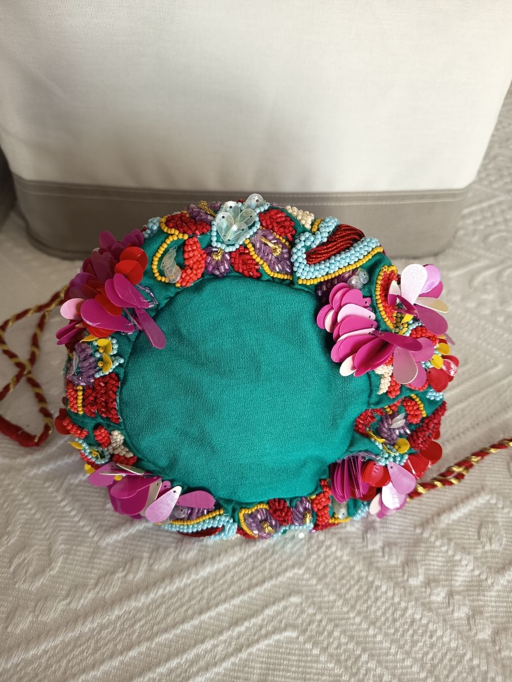 Zara Borse & Zaini: Zara Beaded Drawstring Bag  – Nuovo (secondo la descrizione) da Basel venduto da beg_6v7r 2