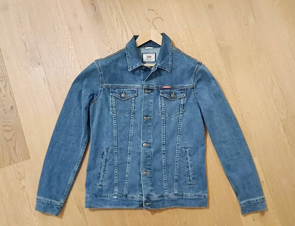 Giacche: Neue Jeansjacke Carrera Gr. M – Nuovo (secondo la descrizione) da Oberwil BL venduto da Taeh