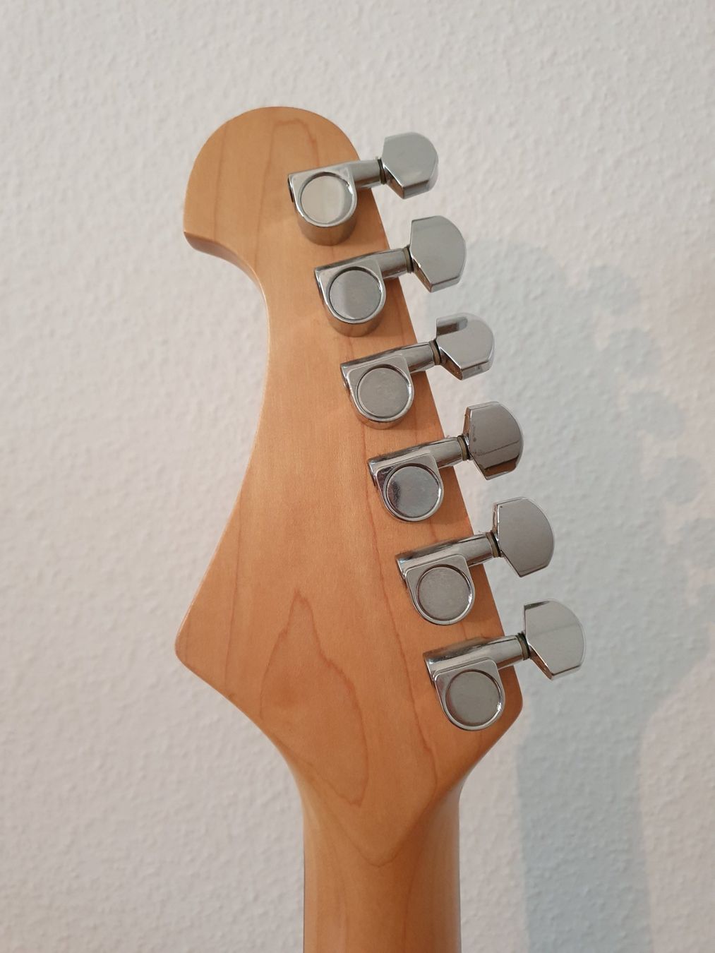 Instruments de musique: Chevy Strat mit Tremolo - E-Gitarre schwarz – D'occasion à Zollikon par Mary_80 3