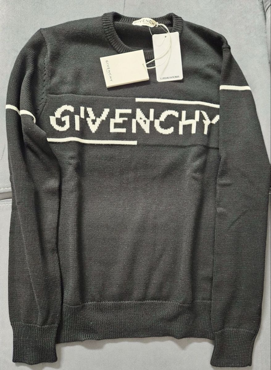 Givenchy Pullover & Sweatshirts: Givenchy Sweatshirt – Neu und originalverpackt aus Kriens von SRIKA