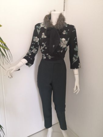 🤩VIOLETA BY MANGO HOSE SCHWARZ-GRÜN
