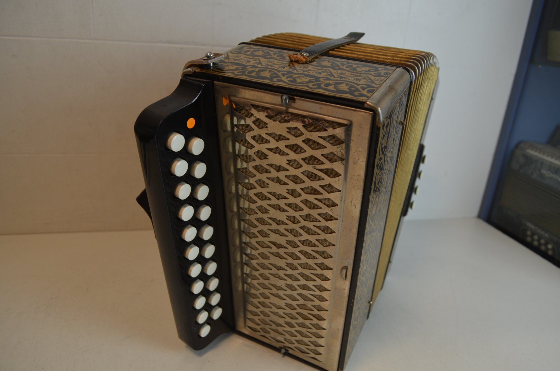 Hohner Strumenti musicali: Akkordeon diatonisch Hohner – Usato da Zürich venduto da baumusik 5