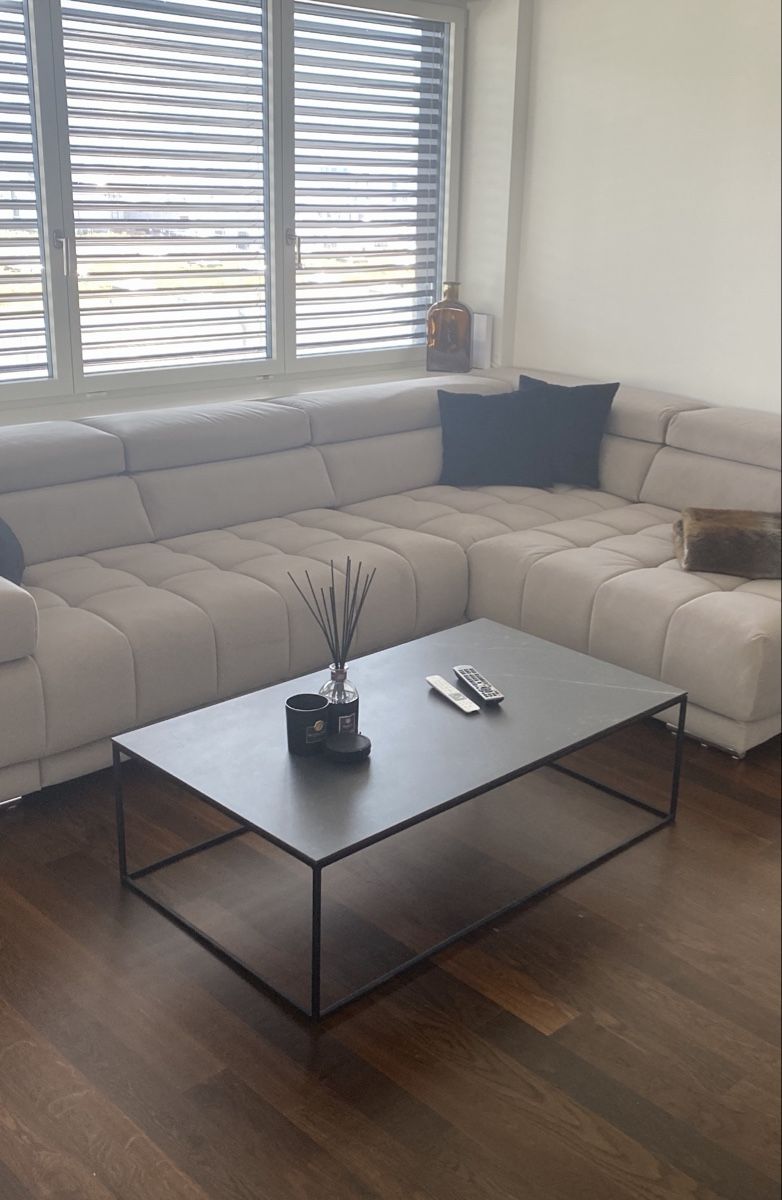 Pfister Tische: Couchtisch – Gebraucht aus Baden von Franka 1