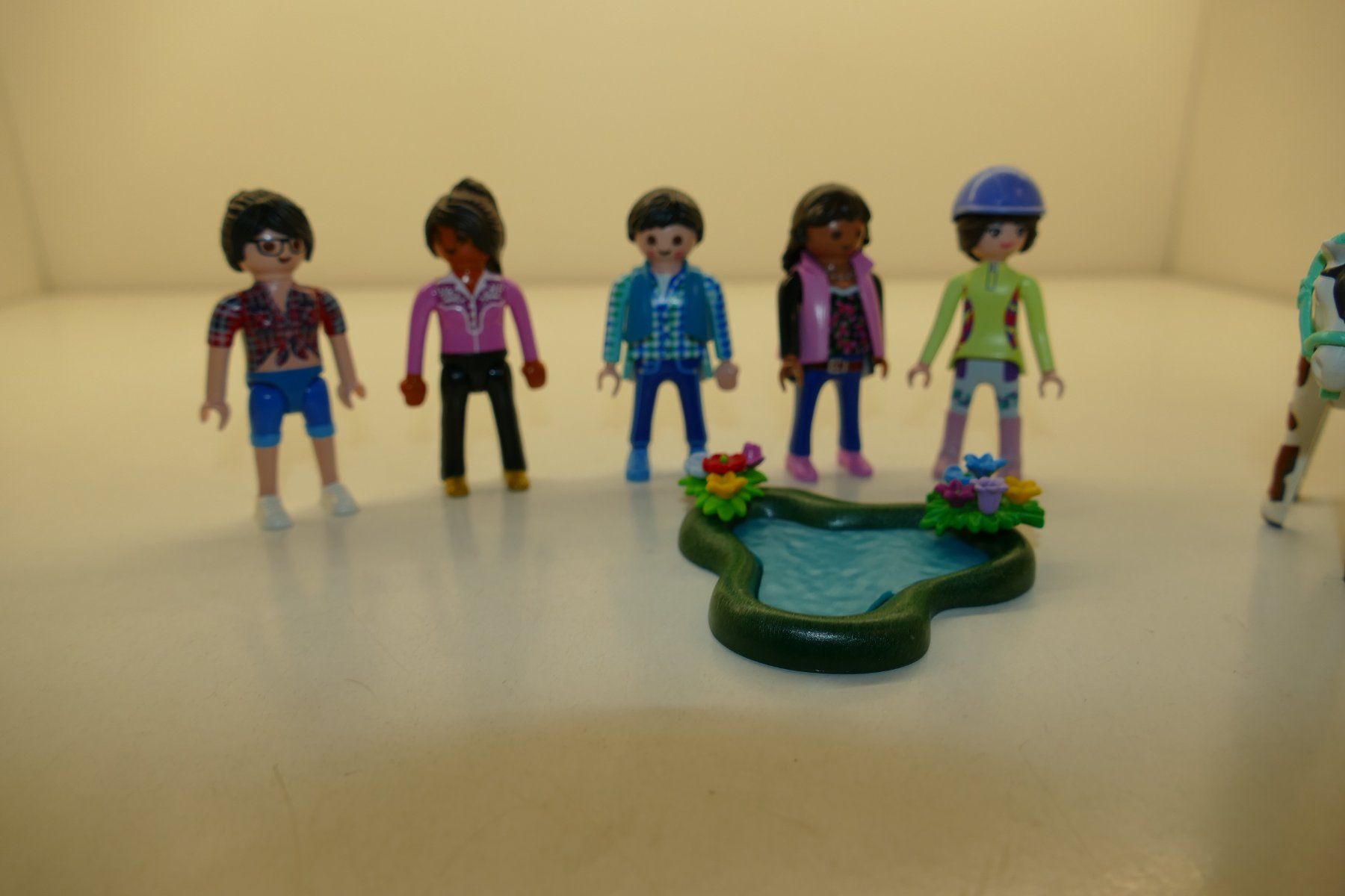 Playmobil Giocattoli: Playmobil: 2xPferde und 5xFiguren – Usato da Niederhasli venduto da rail-duerst 3
