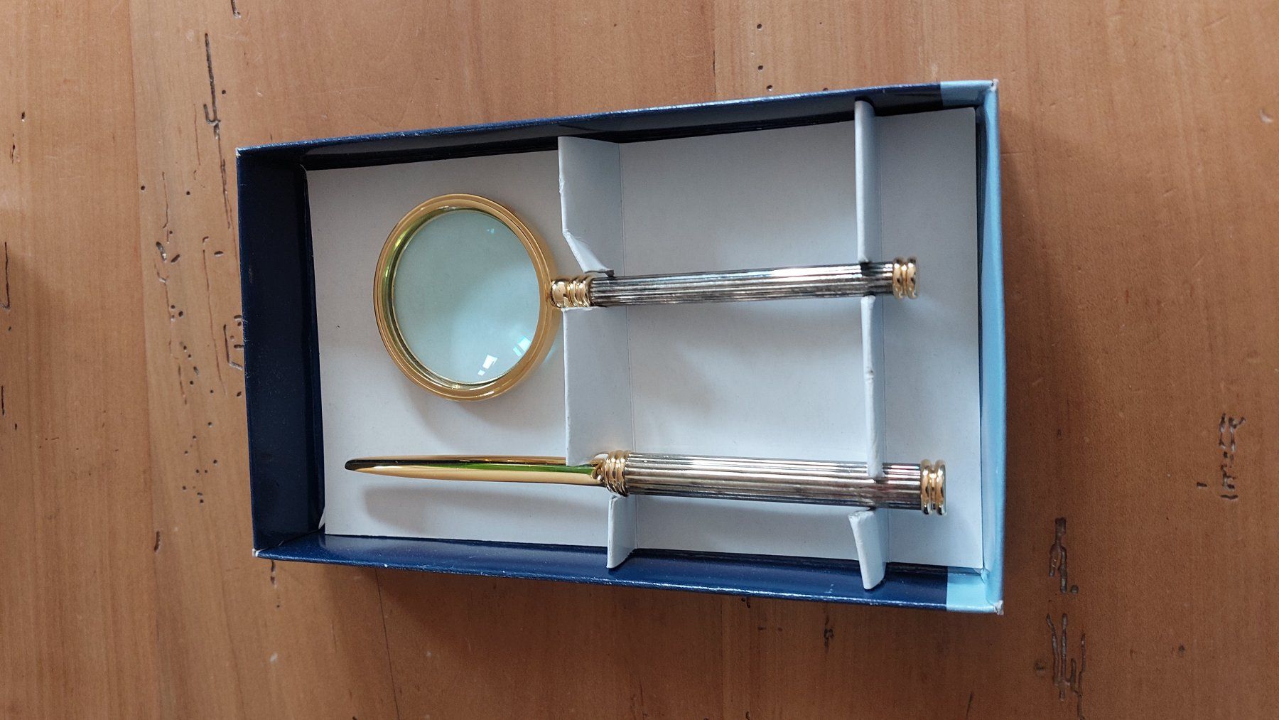 Sonstiges zu Optik: Lupe und Brieföffner Goldplatted – Gebraucht aus Oberdiessbach von wasserfreak