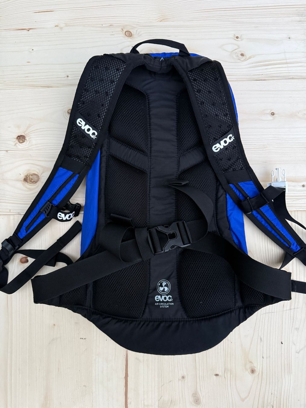 Evoc Rucksäcke: EVOC Bikerucksack / Fahrradrucksack – Neu (gemäss Beschreibung) aus Niederteufen von TheSnwbrdingShark 2