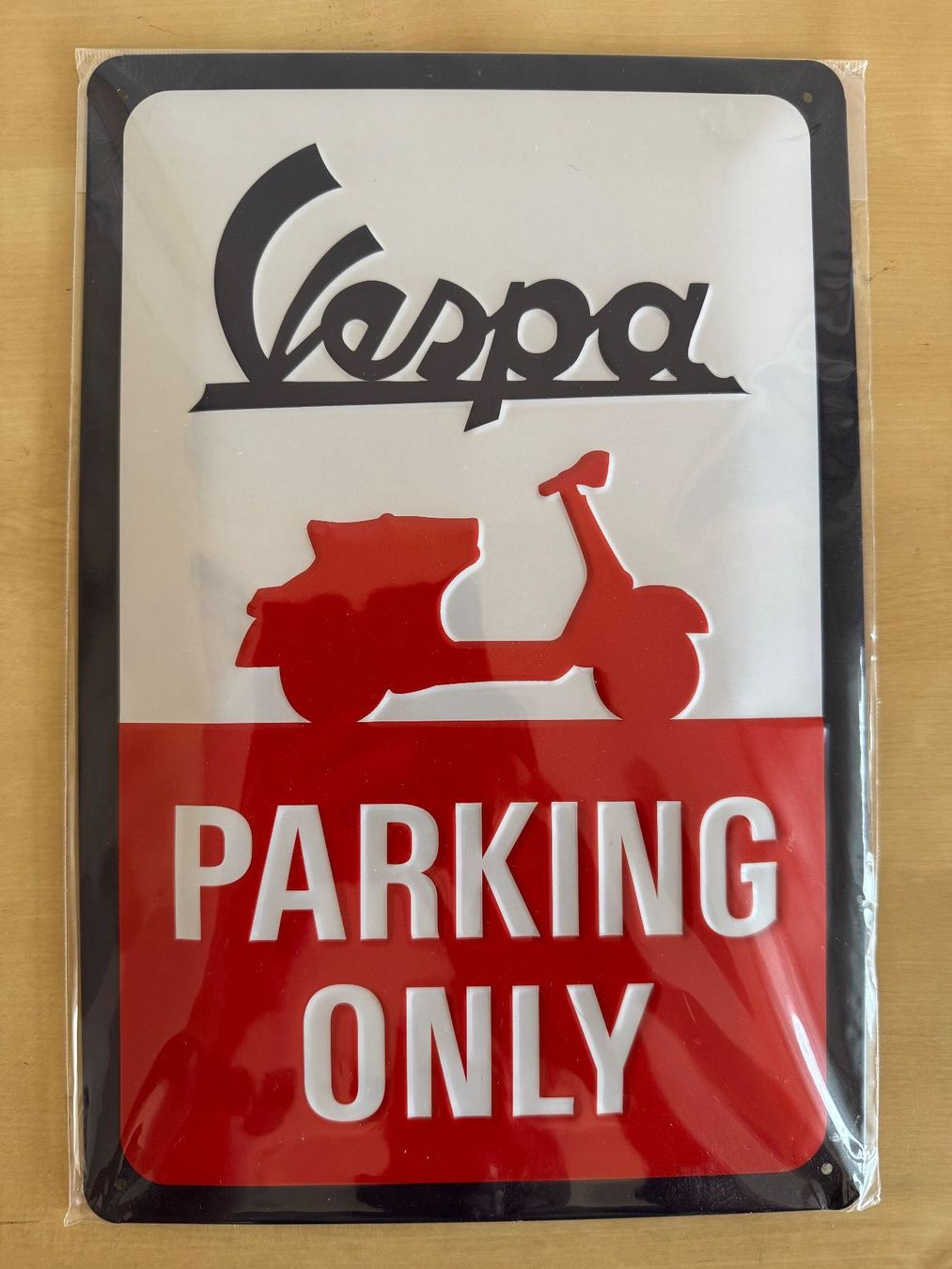 Vespa Schilder: Blechschild: Vespa Parking only – Neu und originalverpackt aus Luzern von lbreu