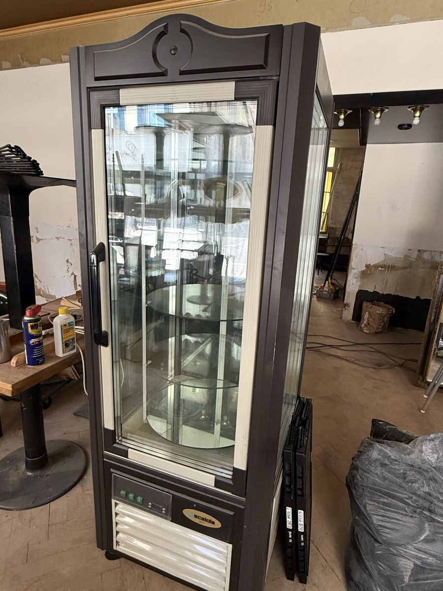 Frigoriferi: Scaiola Kühlvitrine – Usato da Zürich venduto da rob_l9n6