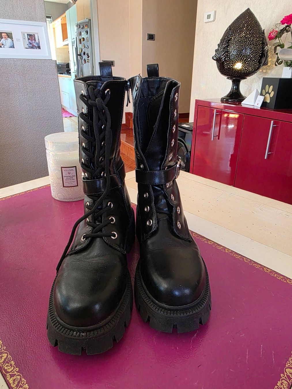 Scarpe da donna: Biker neri boutique King – Usato da Gordola venduto da ang_7257