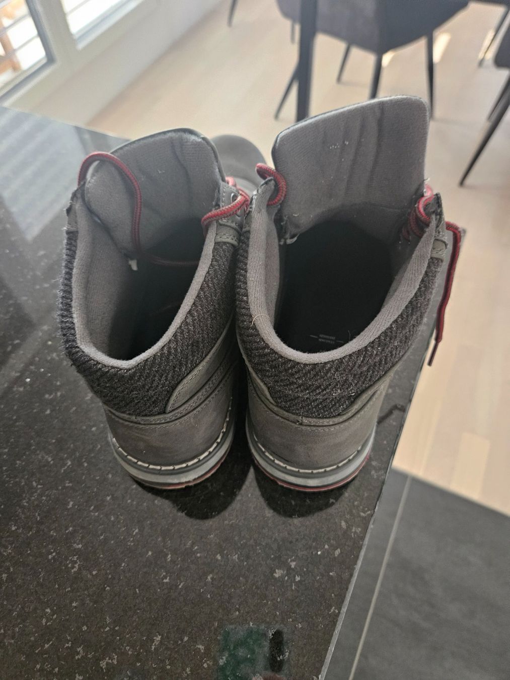 Scarpe da uomo: Winterschuhe wenig getragen – Usato da Aesch BL venduto da Kart56 1
