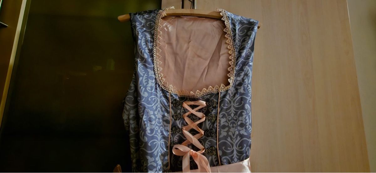 Vestiti: Dirndl blau-rosa mit Satinband   – Usato da Gohl venduto da ele_8v9v 4