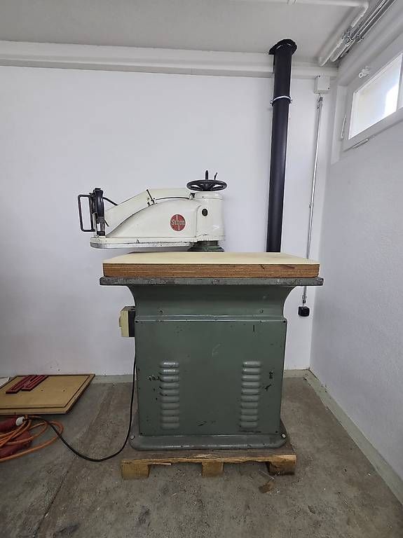 Tutte le macchine: Schwenkarm-Stanzmaschine – Usato da Lenzburg venduto da Lor_c8jv 1
