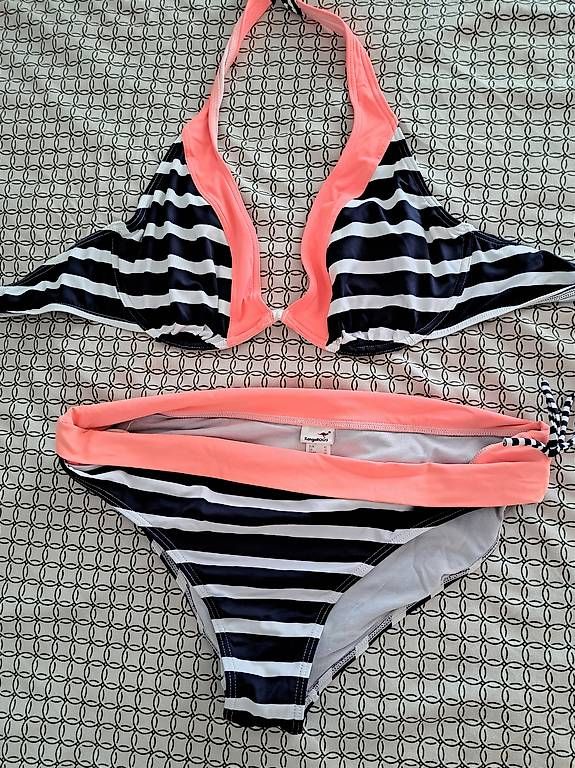 Costumi da bagno & Bikini: Bikini  + Tankini – Usato da Niederrohrdorf venduto da sibi1954