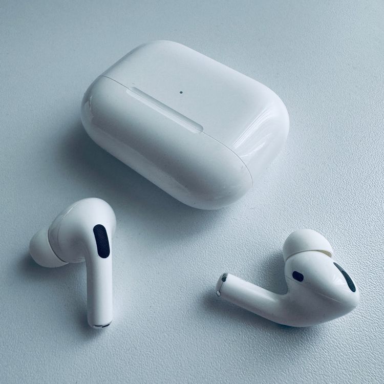 Apple Kopfhörer: Original Apple AirPods Pro 1 Gen. Wireless USB-C Kabel – Gebraucht aus Basel von MY.AIRPODS.SHOP 5