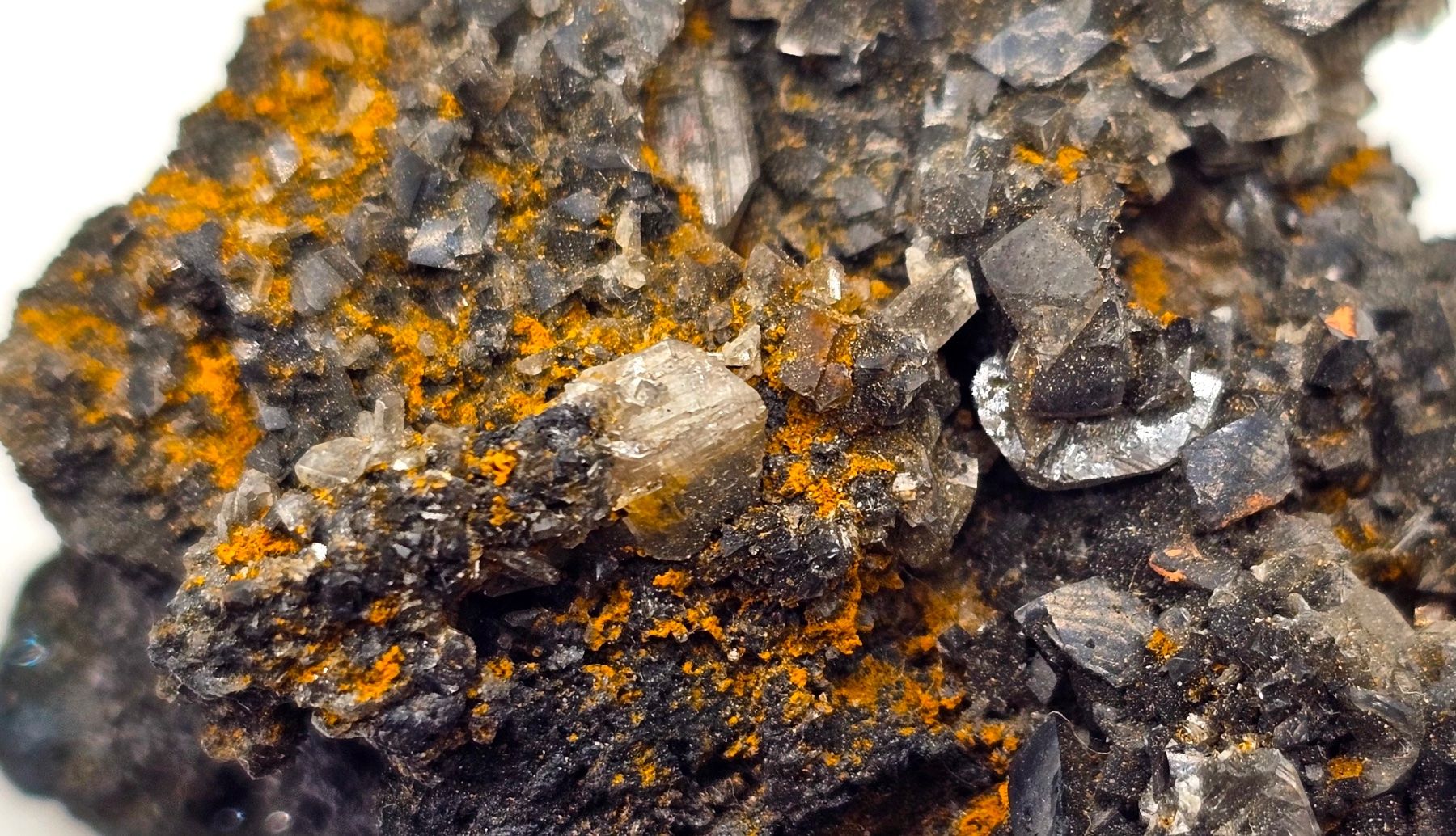 Minerali & Pietre curative: Anglesite and Cerrusite  on Galena Tsumeb Mine Namibia – Usato da Figino venduto da panshop 2