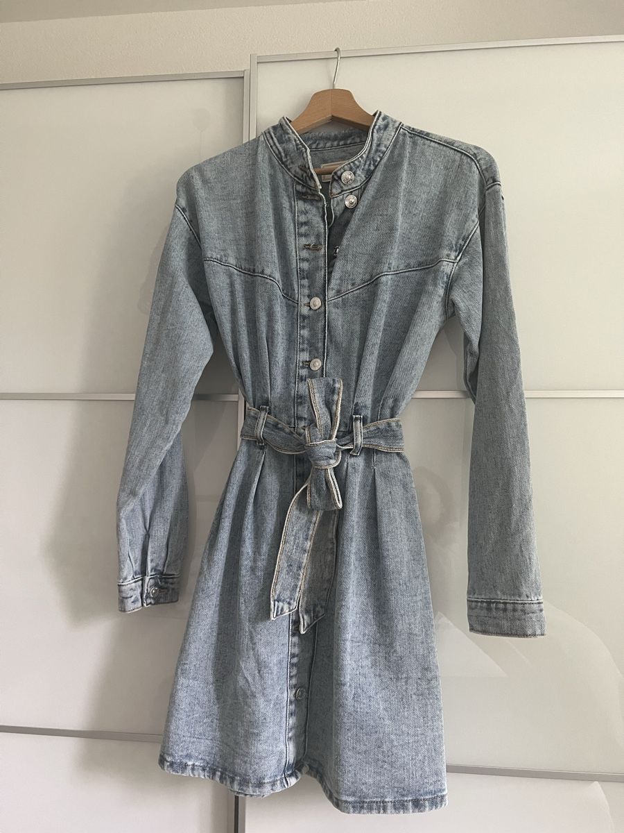 Kleider: Light Wash Denim Button Front Belted Dress Size M - Spring S – Neu (gemäss Beschreibung) aus Zürich von tra_wl8x 2