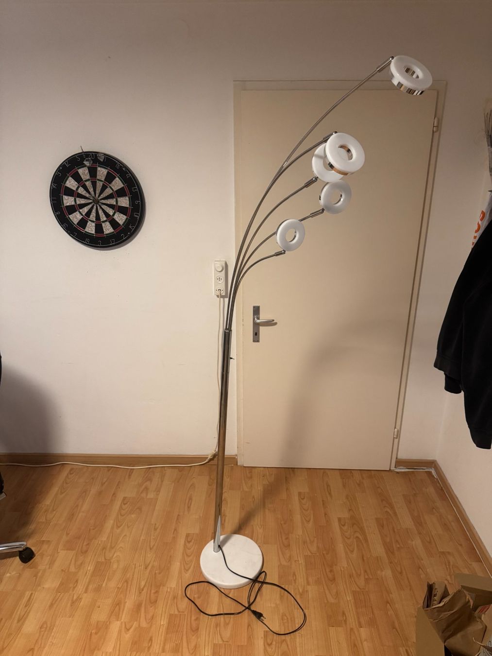 Conforama Lampade: Lampadaire LED Round – Usato da Wädenswil venduto da nde_828f