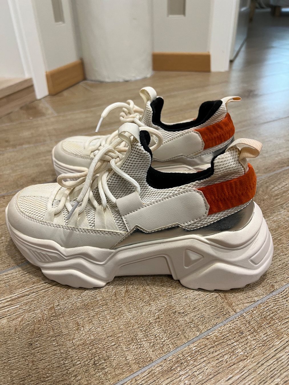 Scarpe da donna: Chunky Sneaker, Grösse 36 – Usato da St. Gallen venduto da kka_l9wg 1