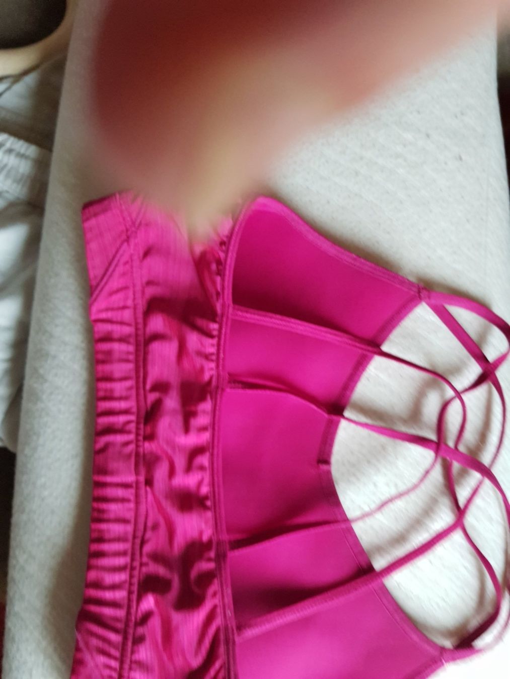 Tops: TOP de Sport Taille S, Neuf – Gebraucht aus Haute-Nendaz von DetoutDerien 3