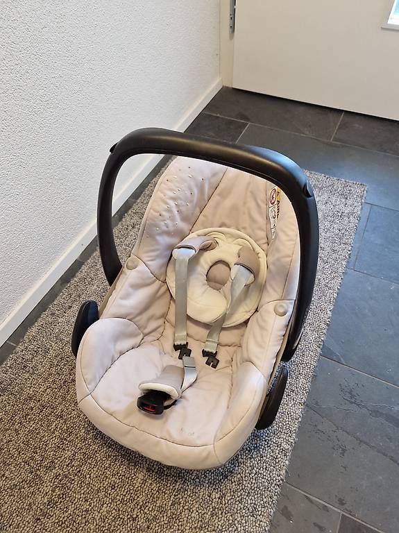 Maxi-Cosi Seggiolini per auto: Maxi-Cosi Pebble Babyschale Beige/Sand – Usato da Kallnach venduto da yinginho 3