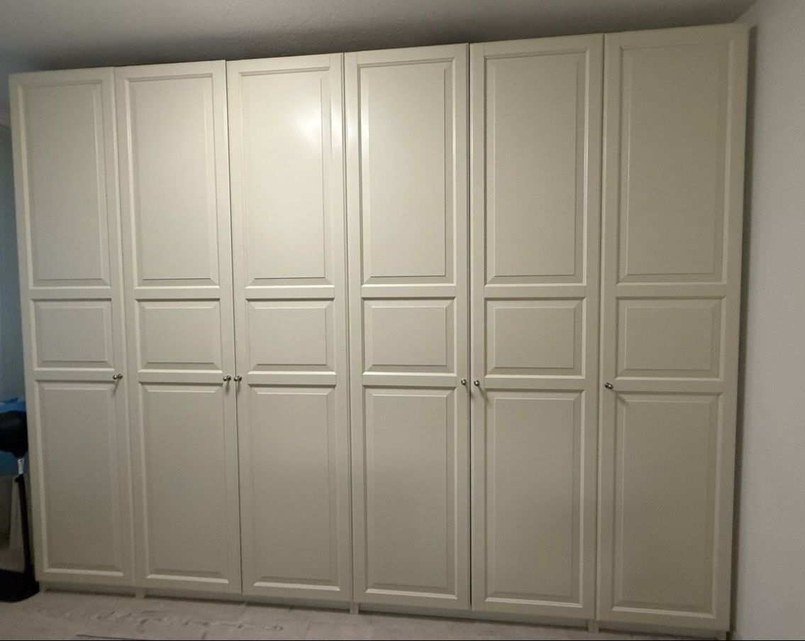 Ikea Armadi: Ikea Pax Schrank   – Usato da Benglen venduto da Dubai1234