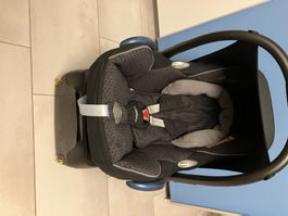 Maxi-Cosi CabrioFix mit FamilyFix Basis