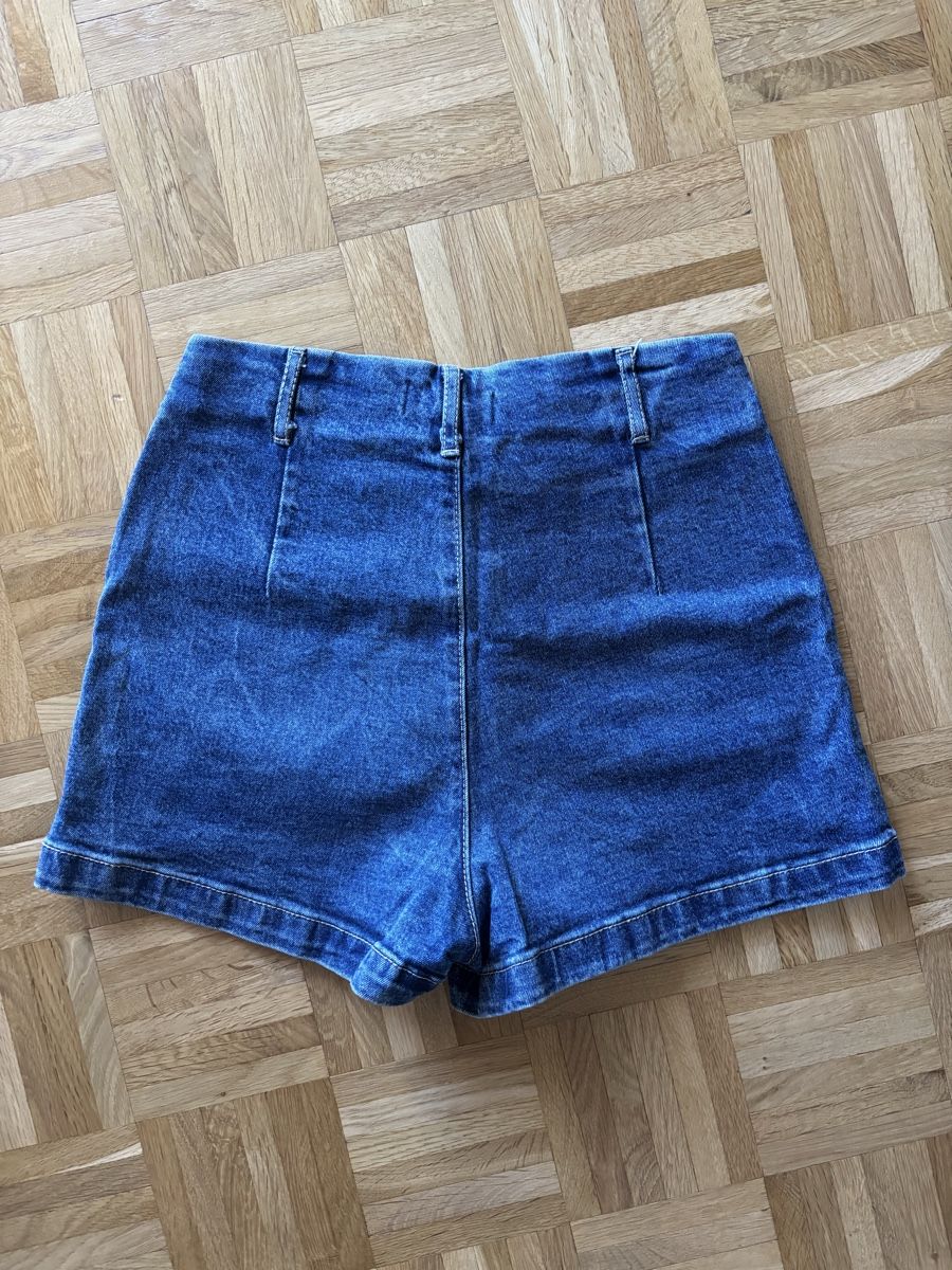 Jeans: Shorts en jean Even & Odo, taille 38 – Neu (gemäss Beschreibung) aus Vevey von lau_c6mw 1
