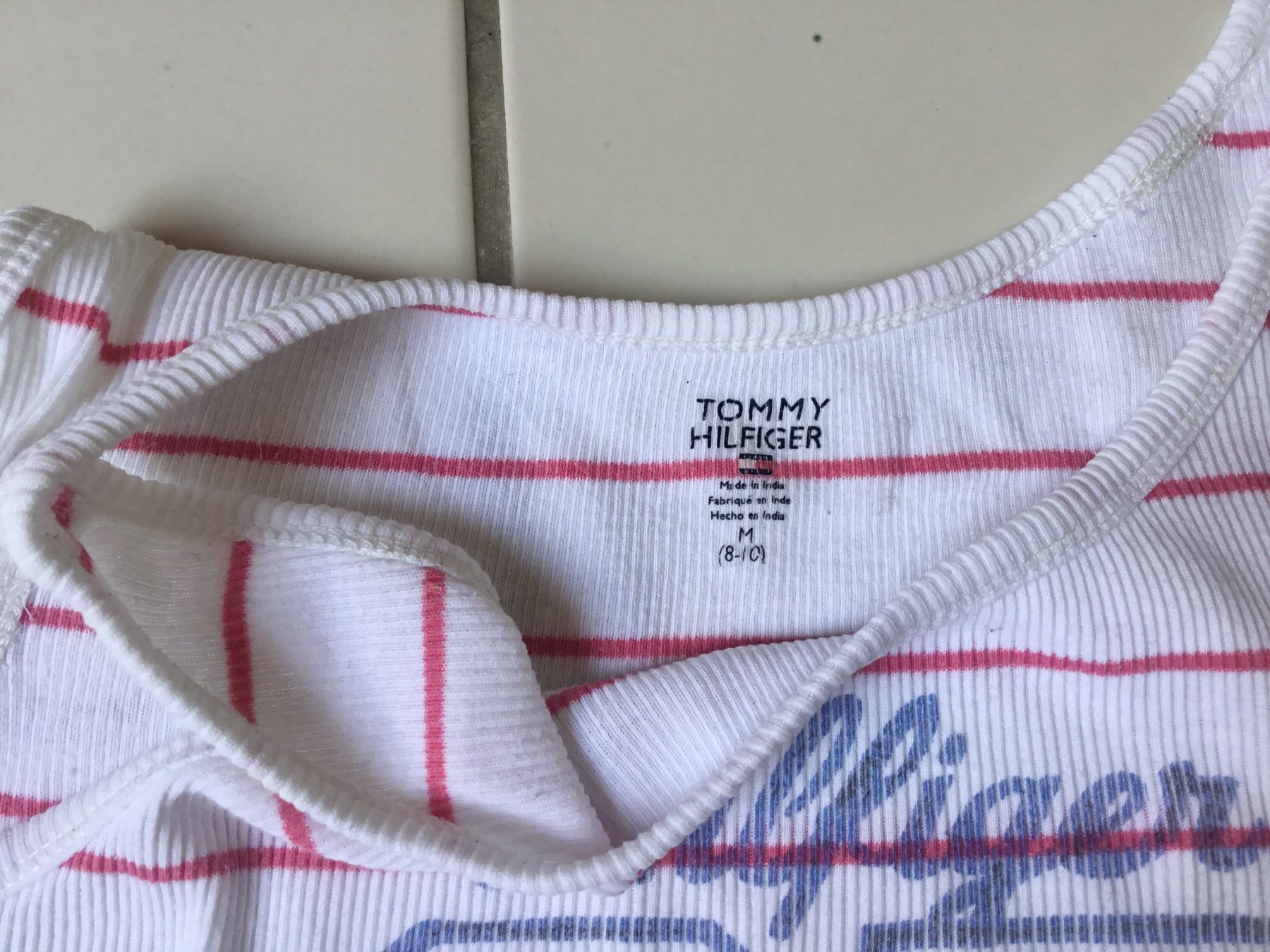 Tommy Hilfiger Camicette, T-shirt & Top: Tommy Hilfiger T - Shirt, Gr. 8 -10 – Usato da ALTENDORF venduto da da23 1