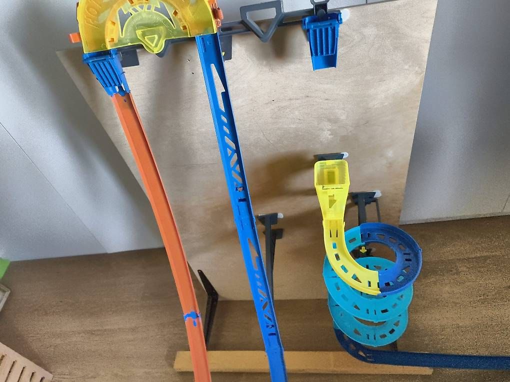 Piste: Circuit Hotwheels – Usato da Champagne venduto da jan_vcd5 3